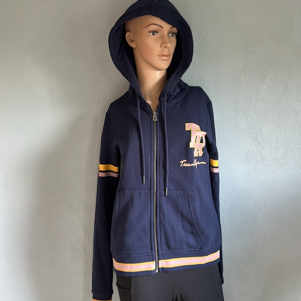 True Religion Zip up hoodie Size Small